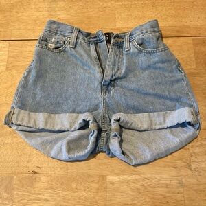 BDG Shorts Size 24